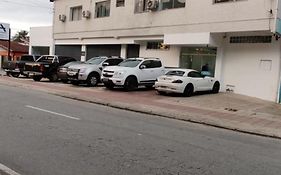 Hotel Avenida ao lado do shopping